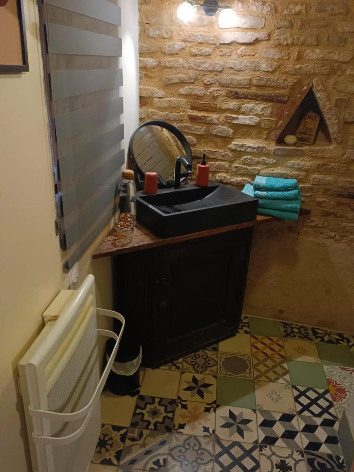 Bed and Breakfast La Lauze Et L'Anguille Gaillac Exterior foto