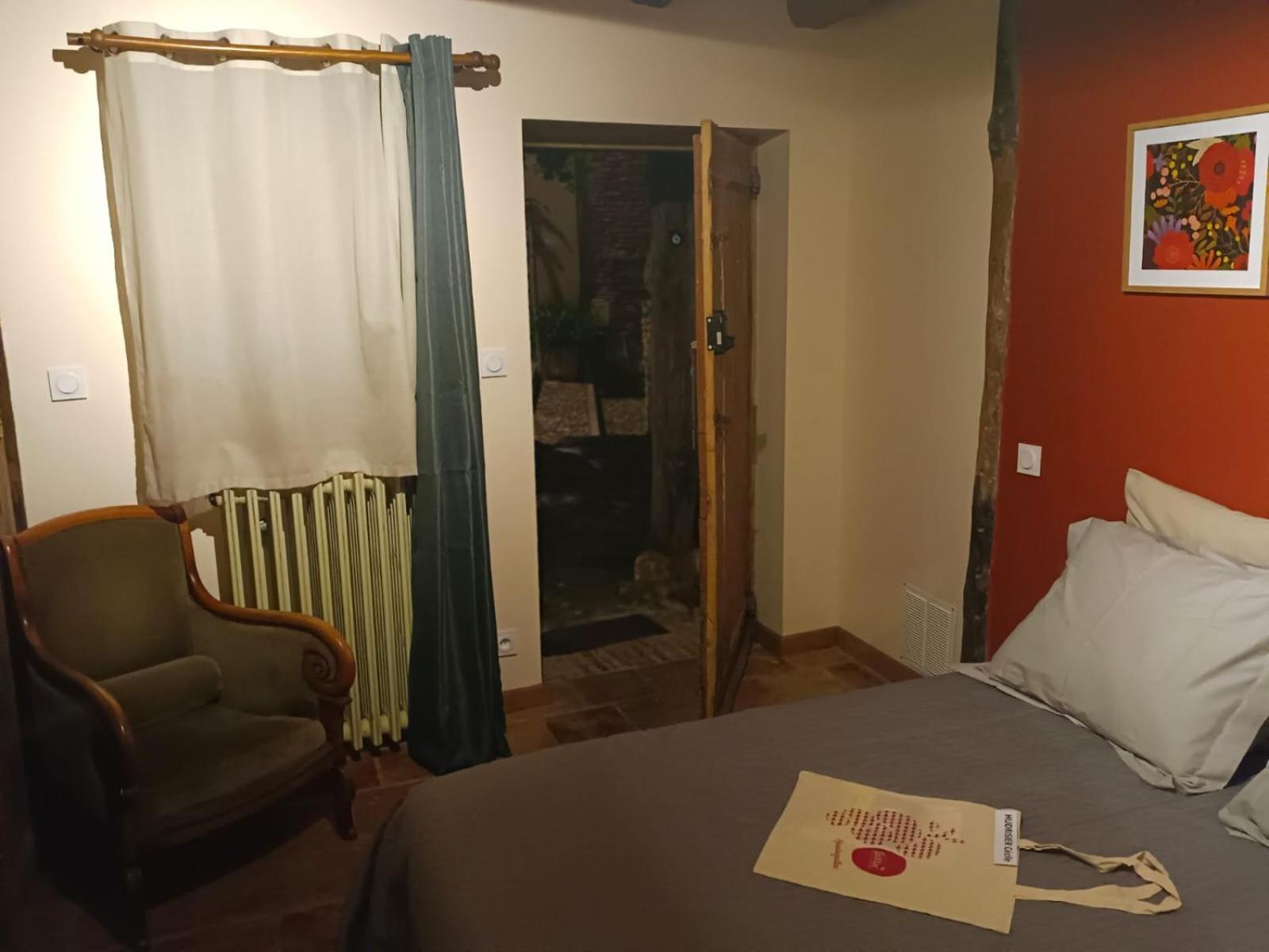 Bed and Breakfast La Lauze Et L'Anguille Gaillac Exterior foto